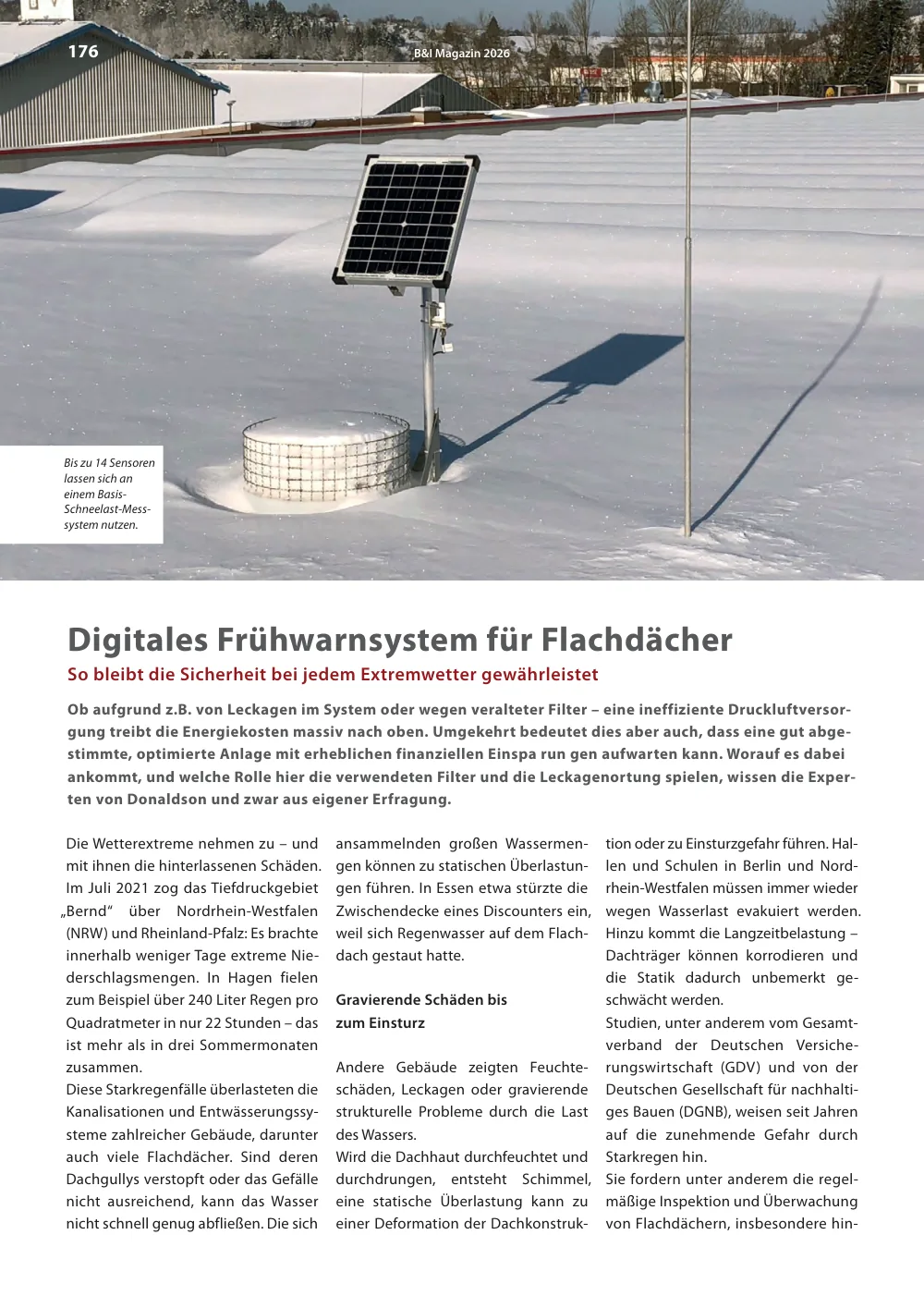 Article in B&I Magazin 2026, "Digital early-warning system for flat roofs", showing a solar-powered envitron base station on a flat roof.